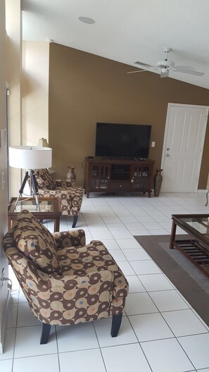 Villa, 3 Bedrooms | Living area - Lindfields Reserve - 8803 Crayson Court (Kissimmee)
