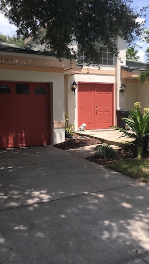 Villa, 3 Bedrooms | Property entrance - Lindfields Reserve - 8803 Crayson Court (Kissimmee)