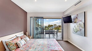 4 bedrooms, free WiFi, bed sheets