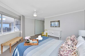 Unclassified image, 2 of 28, button - The Anchorage, Unit 12/9 Laman Street (Nelson Bay)