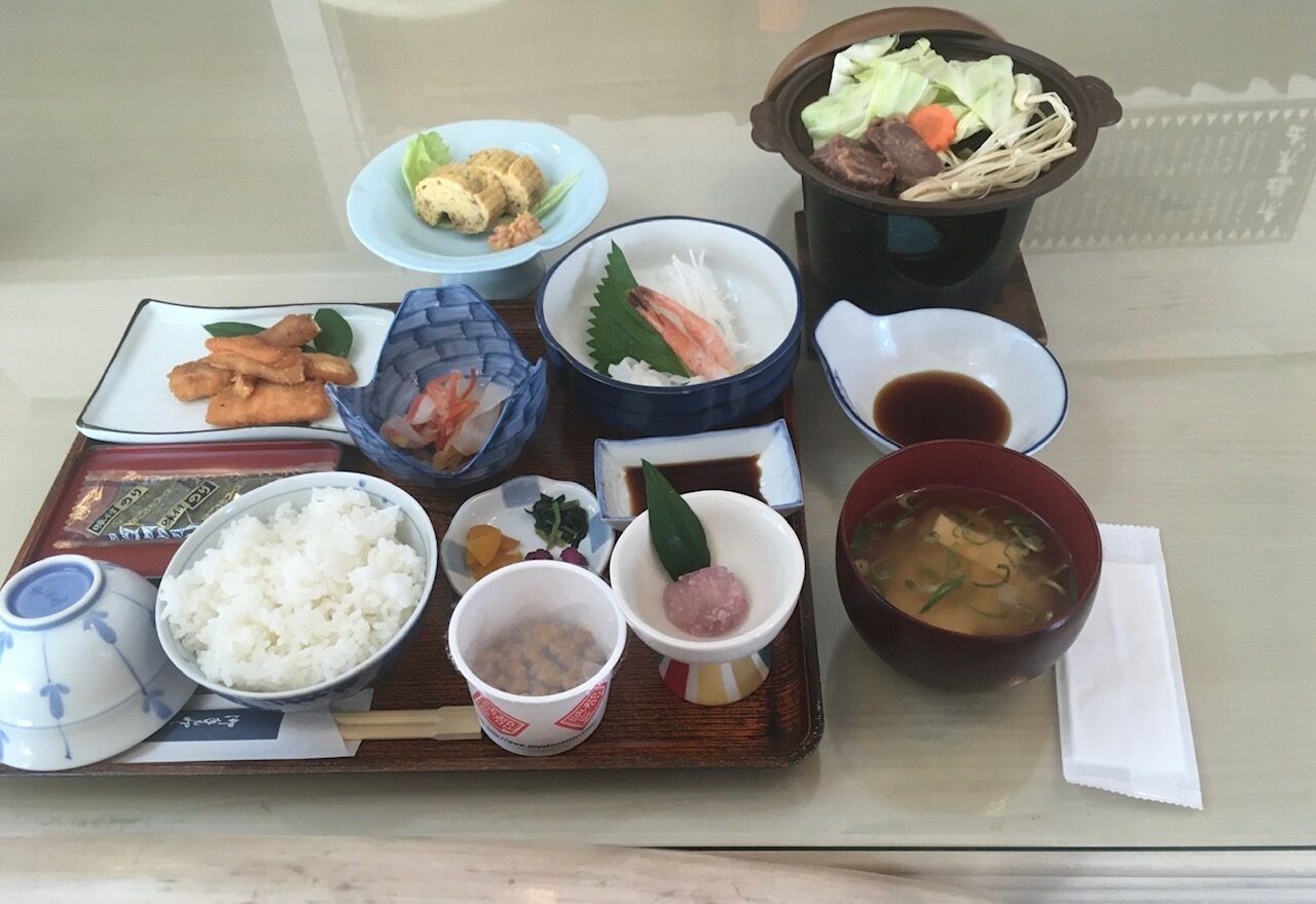 daily local cuisine breakfast (jpy 1000 per person)