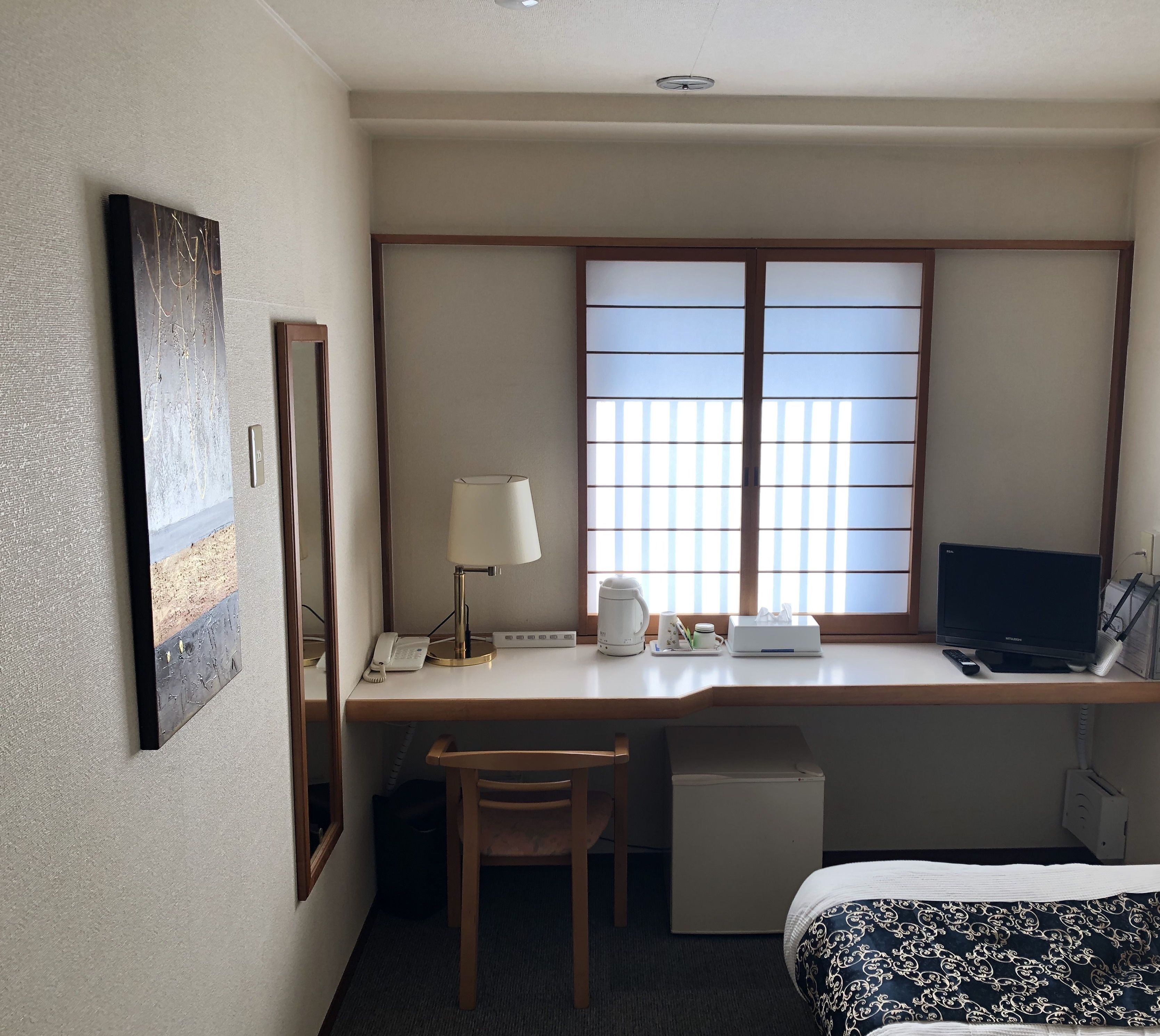 single room, non smoking | in-room safe, iron/ironing board, cots/infant beds, rollaway beds