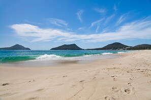 Unclassified image, 2 of 16, button - Shoal Bay Beach Apartments, Unit 6/2 Shoal Bay Road (Shoal Bay)