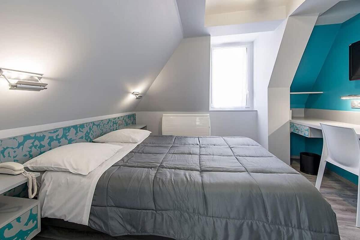 Comfort Double Room, Non Smoking | Cots/infant beds, bed sheets