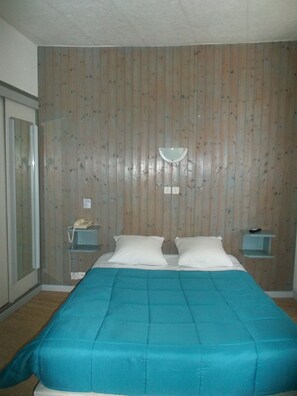 Standaard tweepersoonskamer, 1 tweepersoonsbed, niet-roken | Babybedden (toeslag), beddengoed