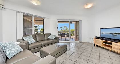 An apartment right in town, across from the marina with filtered waterviews