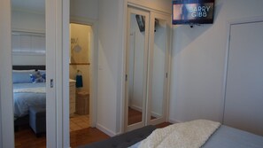 3 間睡房、熨斗/熨衫板、免費 Wi-Fi、床單