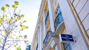 A building with a sign reading "The Delight Hostel Lisbon." - The Delight Hostel Lisbon (Lisbon)