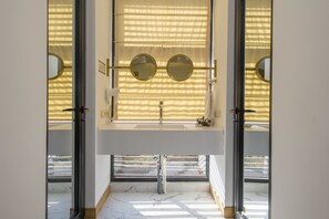 Standard Double or Twin Room | Bathroom | Shower, free toiletries, hair dryer, bathrobes - Folk Boutique Hotel (Tbilisi)