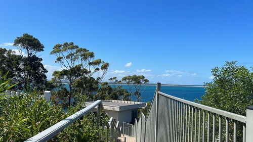 Foreshore Paradise Nelson Bay
