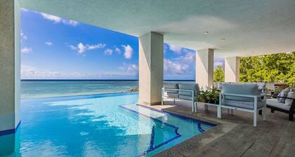 Strandvilla mit 6 Betten / 5 Bädern und Infinity-Pool mit Blick auf die Karibik