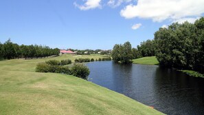 Golf - Horizons Retreat (Salamander Bay)