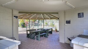 Outdoor dining - Carindale, Unit 21/19 Dowling Street (Nelson Bay)