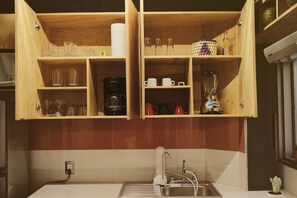 Basic Apartment, 2 Bedrooms, Non Smoking (Turquesa) | Private kitchen