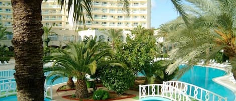 Indoor pool, outdoor pool