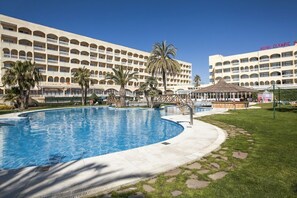 Piscina interna, piscina externa