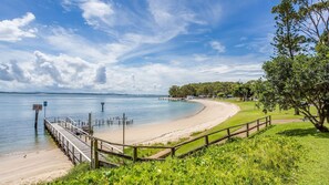 Beach - Collendina, 6/19 Kurrawa Close - Overlooking beautiful Little Beach (Nelson Bay)