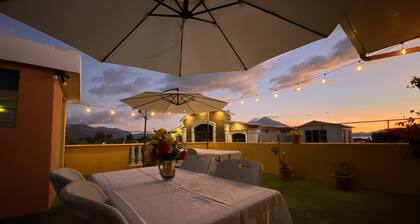 Hotel Panajachel Los Angeles