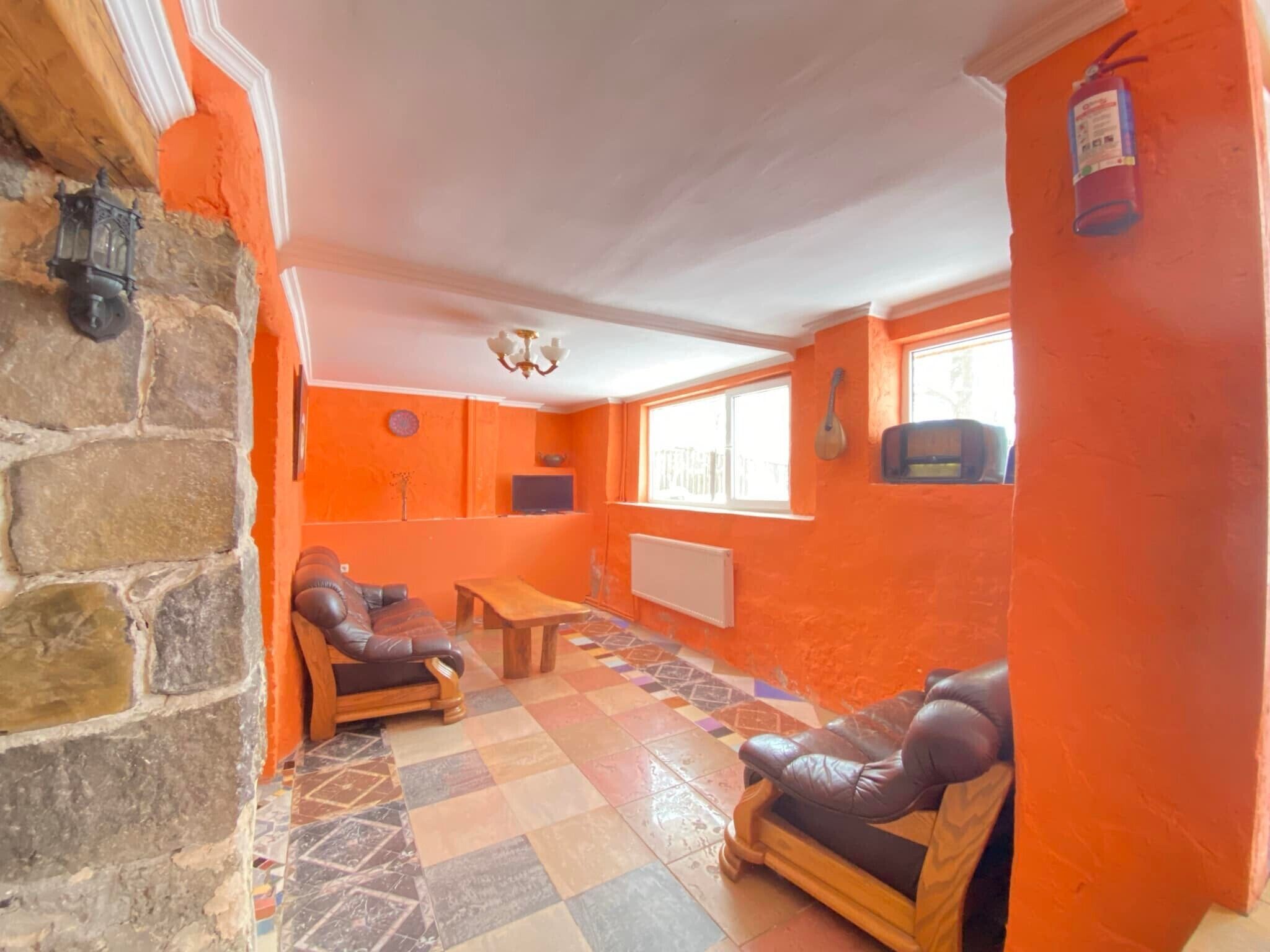 Familienvilla, Mehrere Schlafzimmer | Wohnbereich | Flachbildfernseher