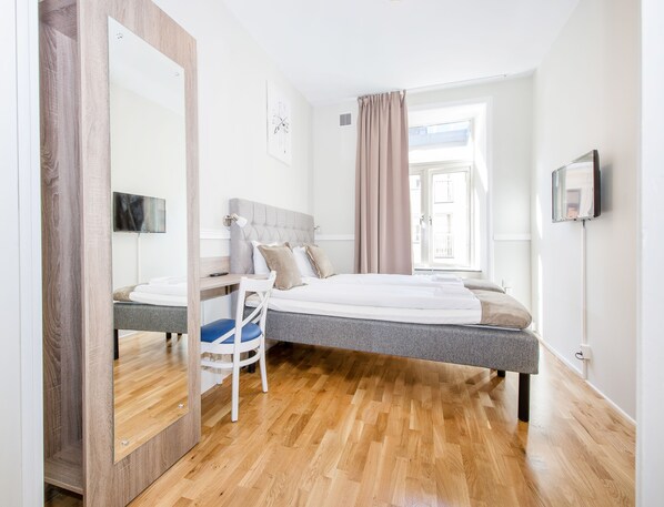 Desk, iron/ironing board, free WiFi, bed sheets