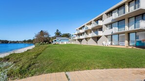 Exterior - Harbourside, Unit 2/7 Soldiers Point Road - Absolute waterfront unit at Sunrise Beach (Soldiers Point)