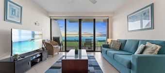 Harbourside, Unit 2/7 Soldiers Point Road - Absolute waterfront unit at Sunrise Beach
