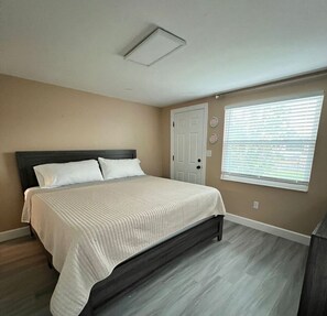 3 多间卧室、熨斗/熨衣板、免费 WiFi、床单