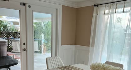 water front,pool,hot tub,fishing,close to beaches