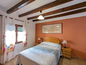 5 bedrooms, iron/ironing board, travel cot, free WiFi