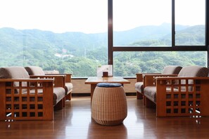 Sala de estar en el lobby