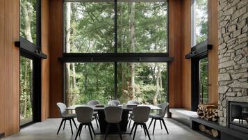 Villa | In-room dining
