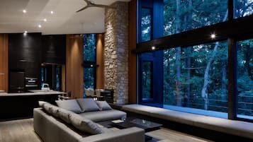 Villa | Living room | Flat-screen TV, heated floors