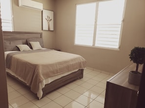 Rumah Comfort, Beberapa Tempat Tidur, Bebas Asap Rokok | AC