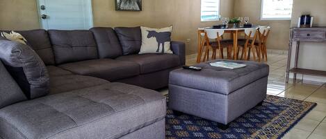 Comfort House, Multiple Beds, Non Smoking | Living area | Flat-screen TV