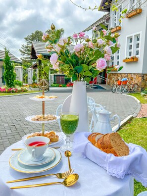 Breakfast meal - Flame Boutique Hotel by Unna (Canela)