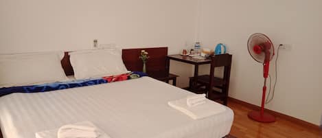 Standard Double or Twin Room | Desk, free WiFi