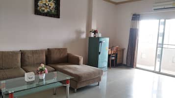 Classic Suite | Living area | TV