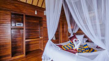 1 bedroom, desk, rollaway beds, free WiFi