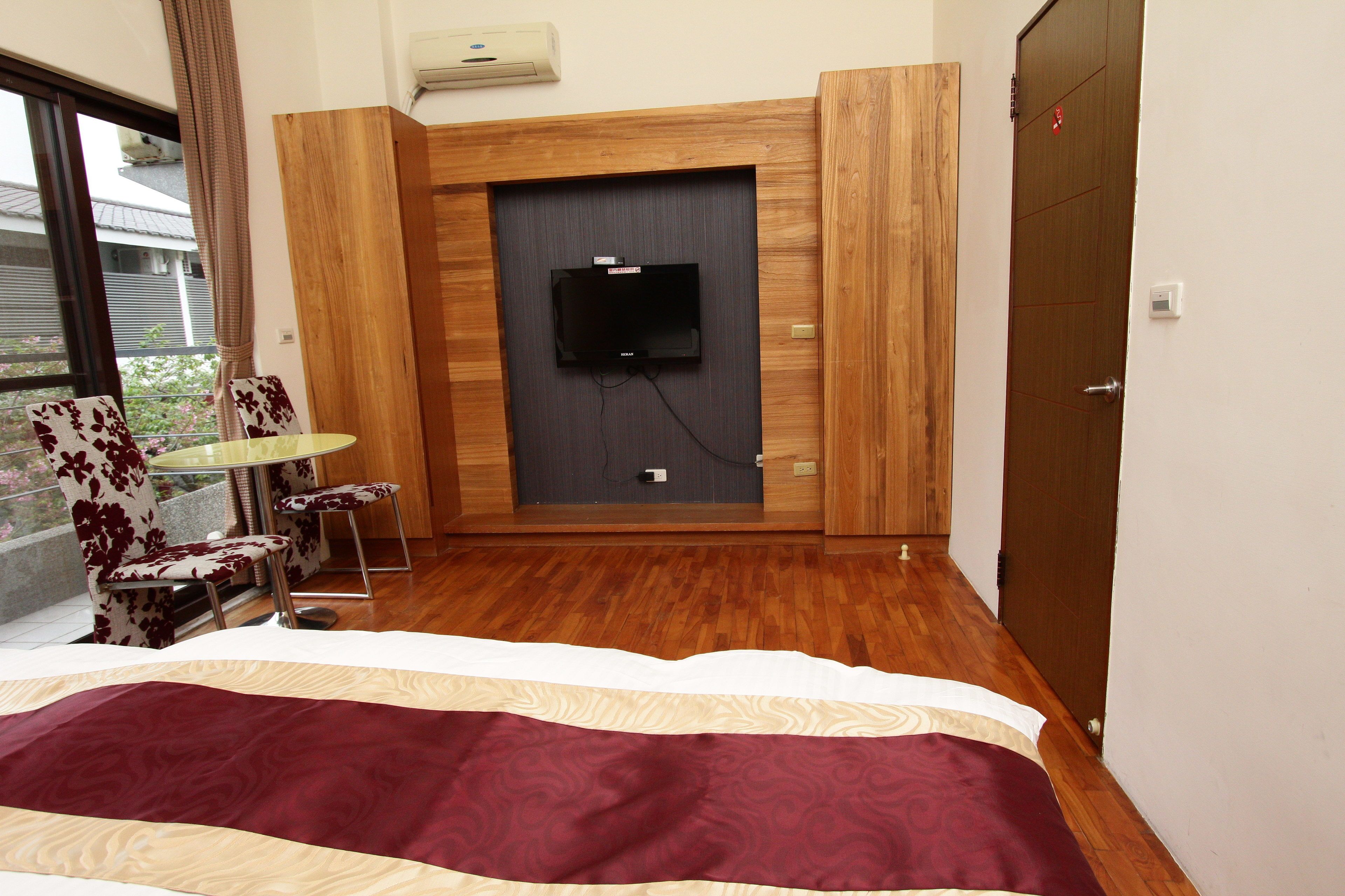 quadruple room, city view | premium bedding, desk, blackout curtains, free wifi