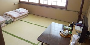 Habitación bÔsica, baño compartido (Japanese Style 6 Tatami-mat) | Insonorización, wifi gratis y ropa de cama