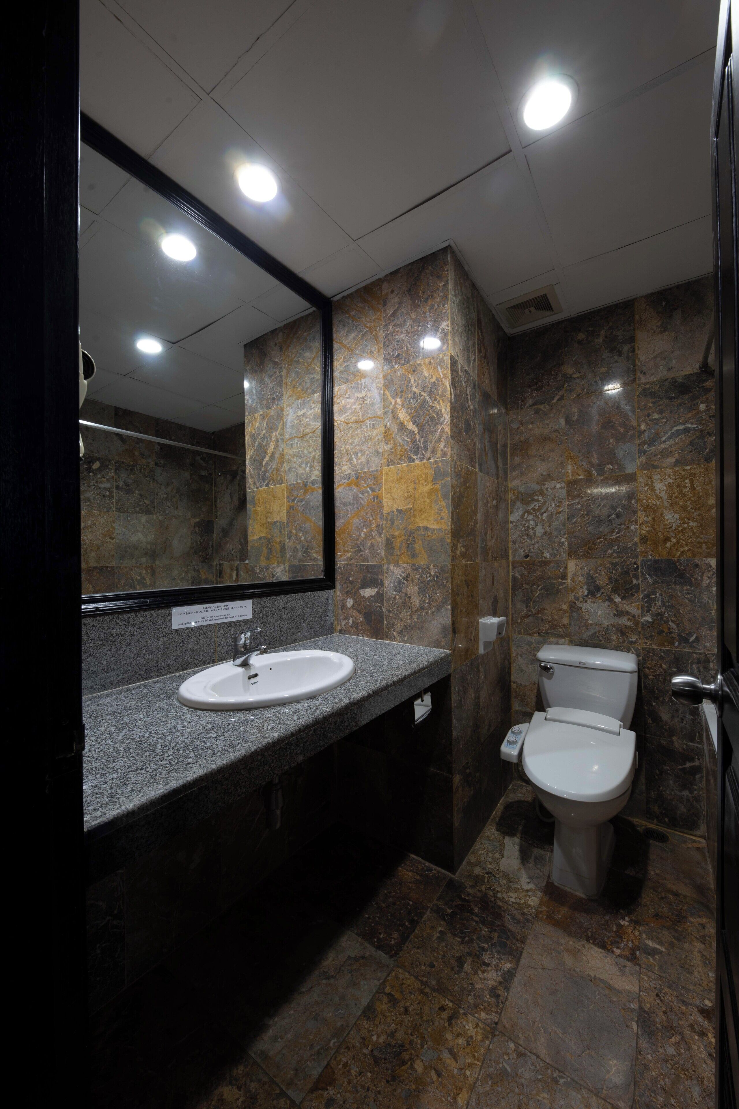 executive room | 1 bedroom, minibar, desk, free wifi