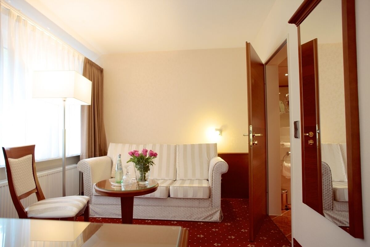 classic double or twin room, non smoking, private bathroom | room amenity