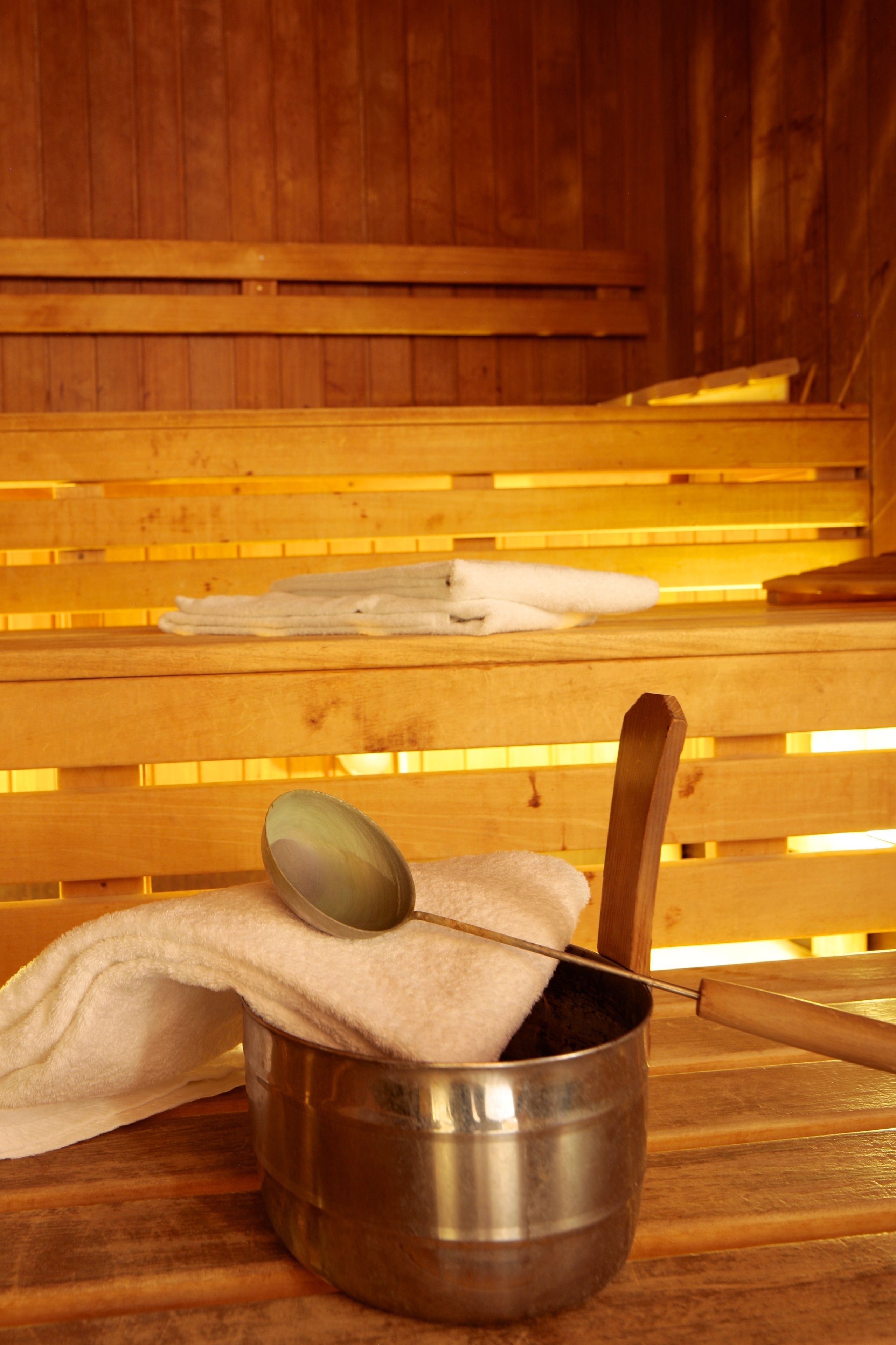 couples treatment room(s), body treatments, aromatherapy