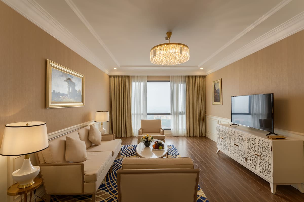 1 bedroom, minibar, in-room safe, desk