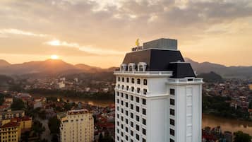 Khu tổ chức tiệc cưới ngoài trời