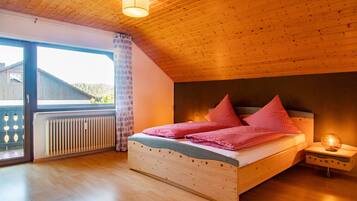 1 bedroom, individually decorated, individually furnished, free WiFi