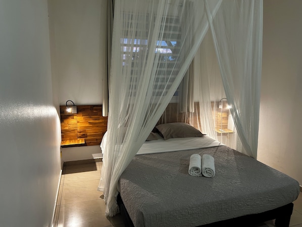 2 bedrooms, iron/ironing board, travel crib, free WiFi