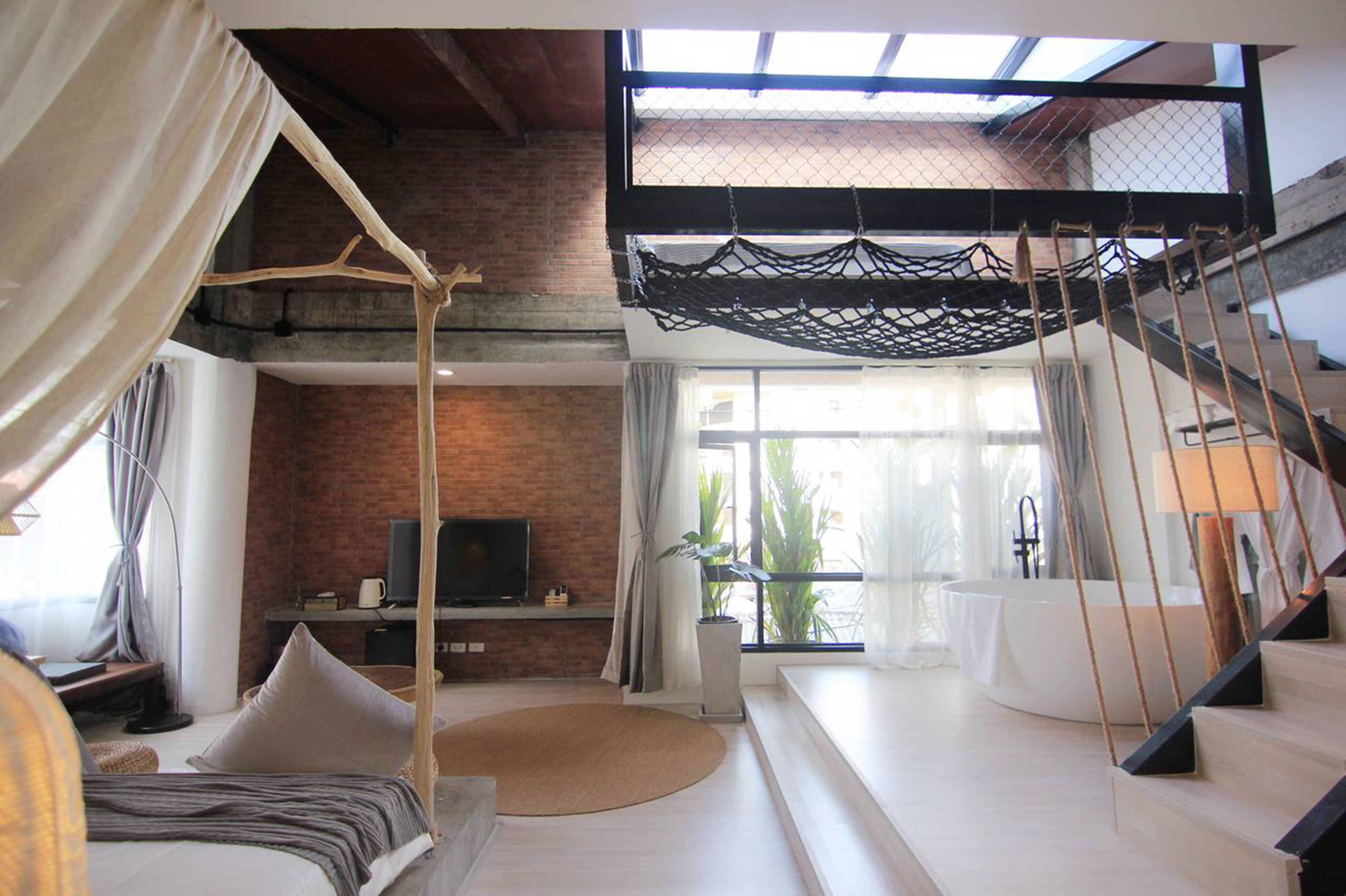 Photo - YOLO Bangkok Boutique Hotel