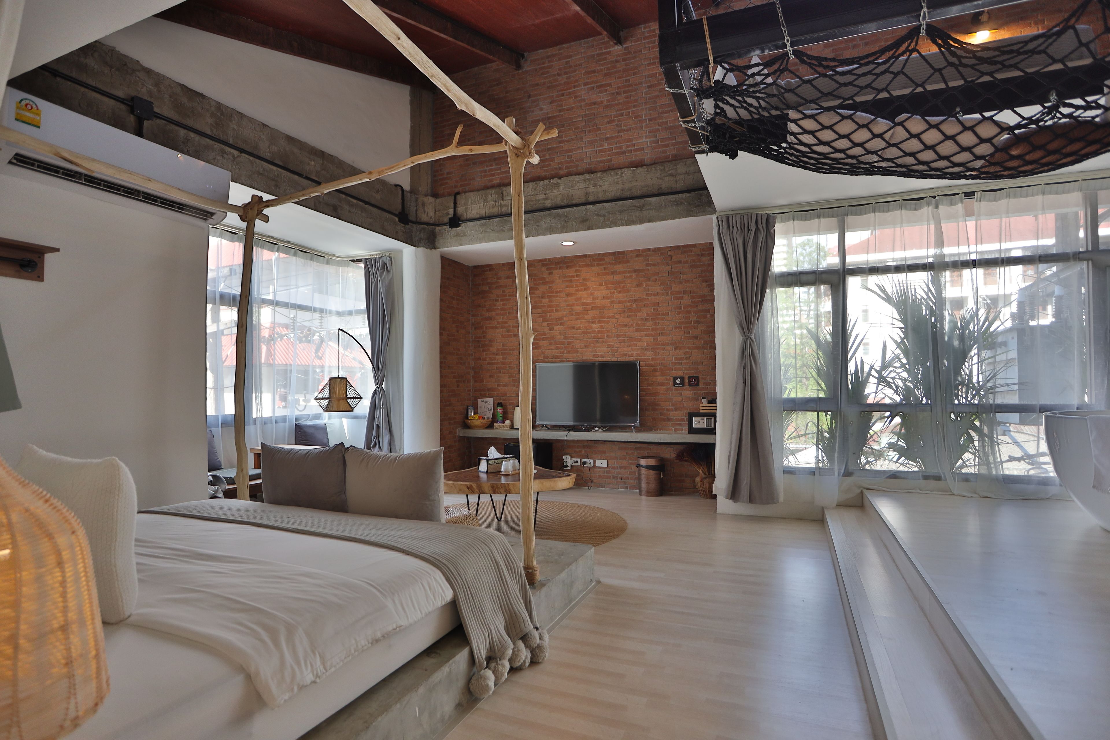 Photo - YOLO Bangkok Boutique Hotel