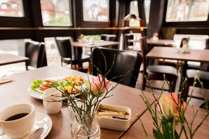 Frokostbuffé er inkludert hver dag